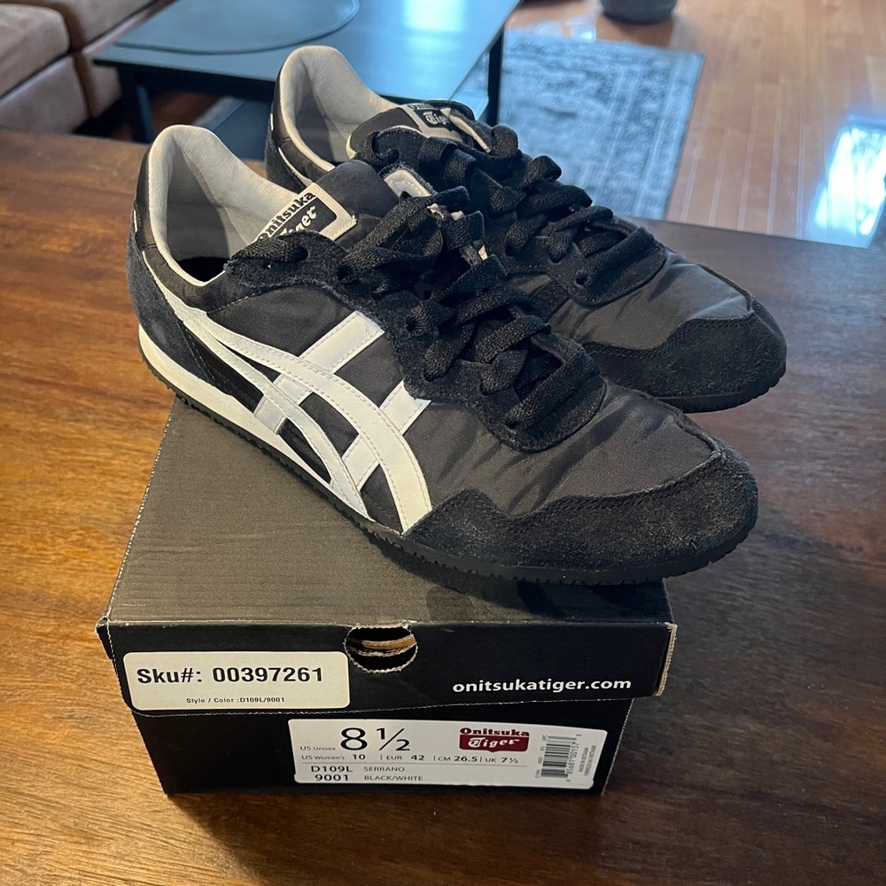 BARELY WORN! Onitsuka Tigers Bull Mens - Size 8.5